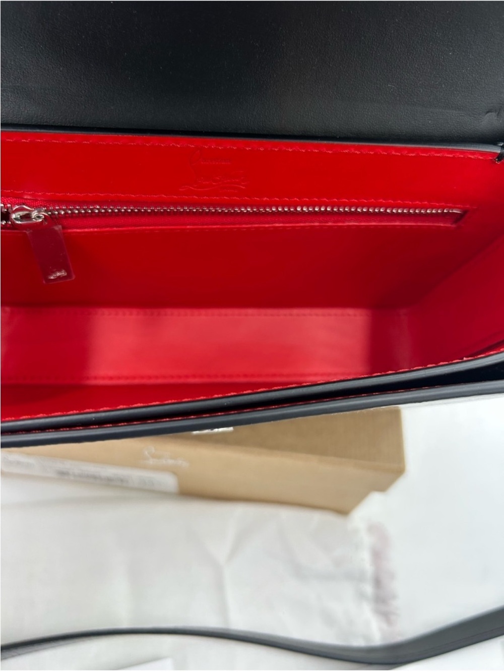 Women’s Christian Louboutin LOUBI 54 patent leather Crossbody bag made in Italy - Picture 14 of 15